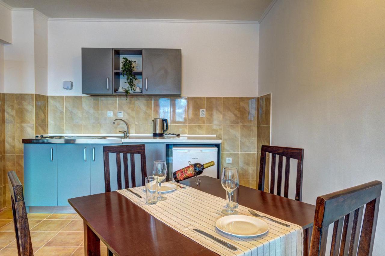 Aparthotel Silver Hills Free Parking Smolyan Exterior photo